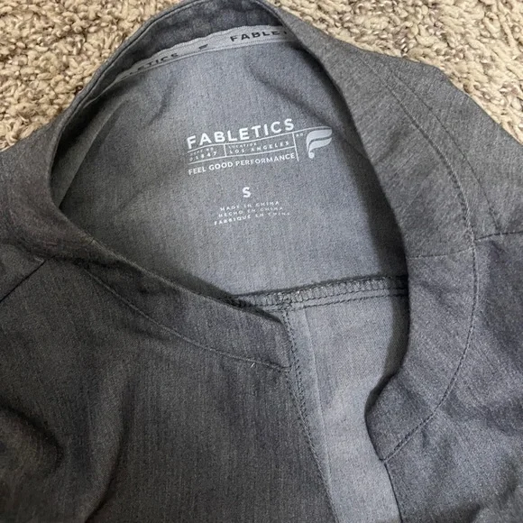 Fabletics scrub set - Picture 2 of 4
